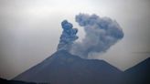 眾神交戰？巨雷怒擊瓜地馬拉活火山 震撼爆炸畫面曝光