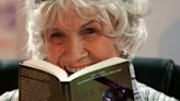 Muere a los 92 años la escritora canadiense Alice Munro, ganadora del Premio Nobel de Literatura en el año 2013