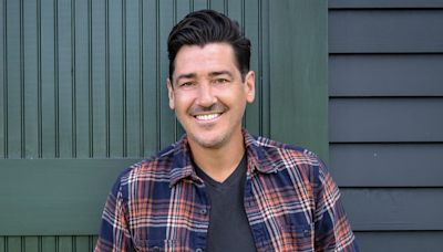 Jonathan Knight Reacts to Sexiest Handy Man Nomination: "What Is Going On?"