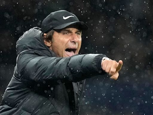 Conte regresa a Italia como nuevo técnico del Napoli, uno de 14 equipos con nuevo entrenador