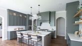 32 Backsplash Ideas for Dark Cabinets and Light Countertops to Inspire You