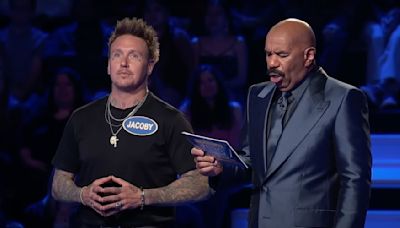 Papa Roach Compete On Family Feud, Tease Carrie Underwood Collab