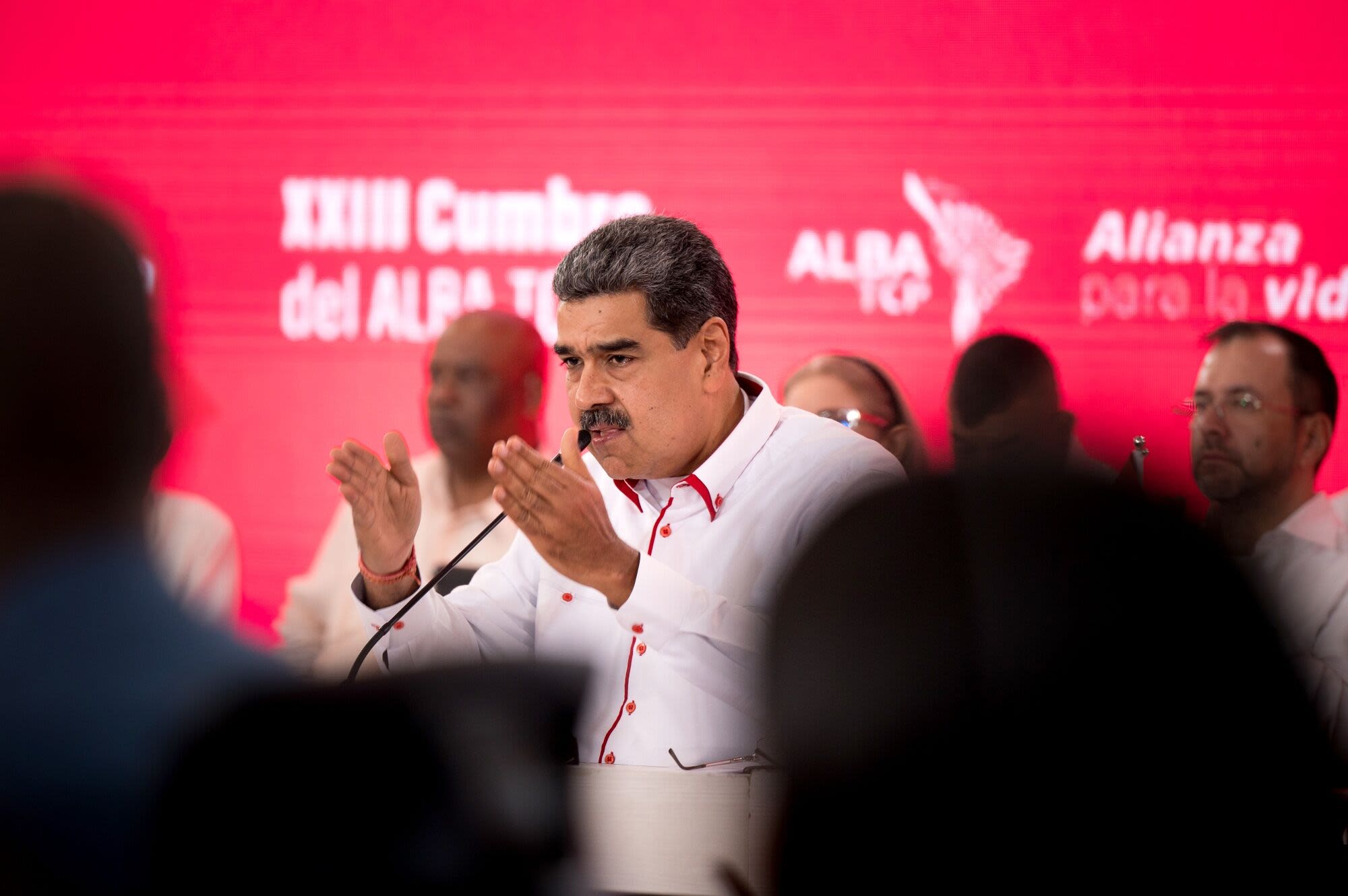 Venezuela’s Maduro Decrees 9% Tax on Companies for Pension Fund