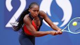 Coco Gauff, abanderada de Estados Unidos junto a LeBron James