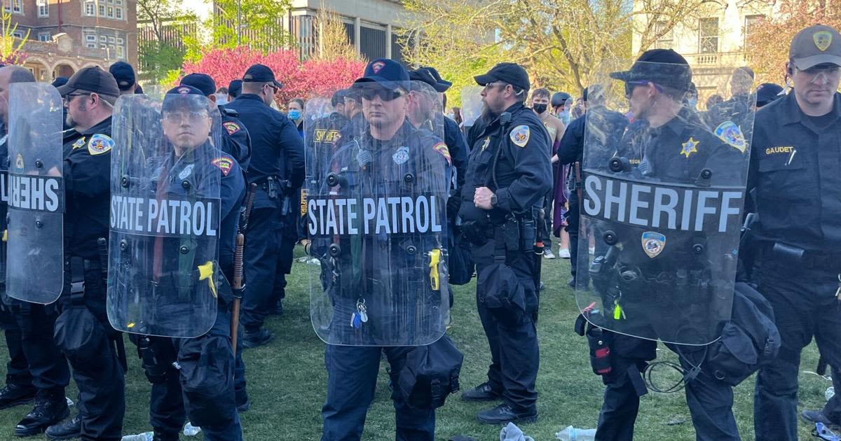 PROTEST AT UW-MADISON: Police tear down tents, protestors arrested