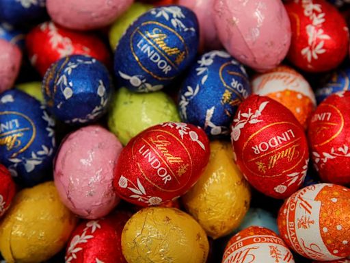 Lindt delivers steady sales, launches share buyback