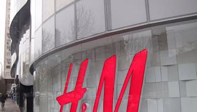 Más de cien trabajadoras de Atención al Cliente de H&M inician una huelga indefinida, según CGT