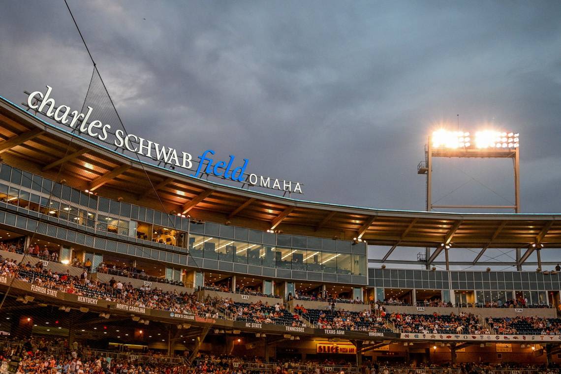 Live updates: Kentucky baseball vs. Florida in College World Series