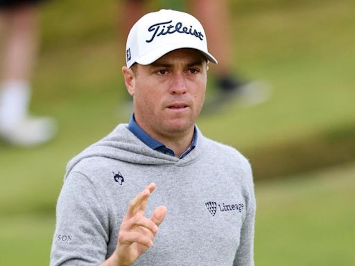 Justin Thomas coloca un 68 (-3) en casa-club y es líder de momento en Troon