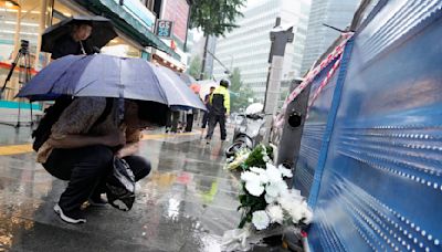 Driver whose car struck pedestrians in South Korea will face accidental homicide investigation