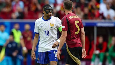 Kylian Mbappe celebrates in Jan Vertonghen's face