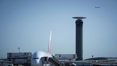 Menace de grève dans les aéroports parisiens à l'approche des JO