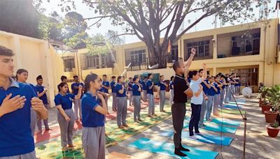 Solan: Pupils taught asanas, breathing techniques