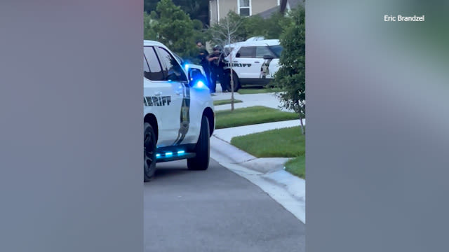 Man barricaded in Wesley Chapel home after shooting woman: PCSO