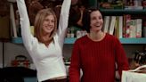 Jennifer Aniston Celebrated Courteney Cox's Birthday With Throwback Pics And Friends Bloopers, And They Are Still Bestie Goals...