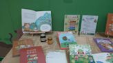 農糧署水梨、芭樂繪本 學童閱讀認識國產水果