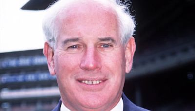 Legendary England rugby coach and Grand Slam winner Jack Rowell dies aged 87