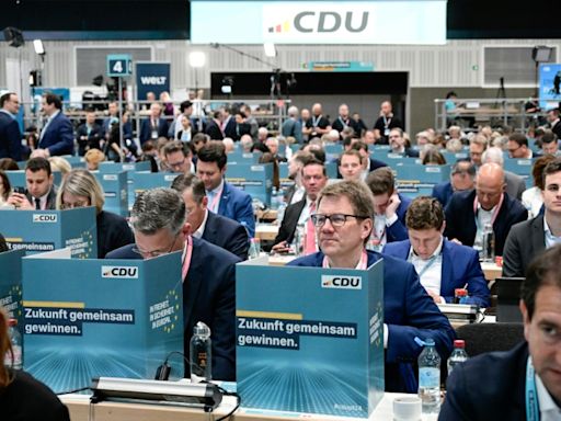 CDU-Grundsatzprogramm: Parteitag will zurück zur Wehrpflicht und harten Asylkurs