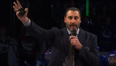 Luongo to hype up Florida crowd before Stanley Cup Final Game 7 | Offside