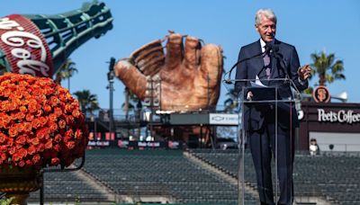 Former President Bill Clinton shares golfing memory at Willie Mays memorial
