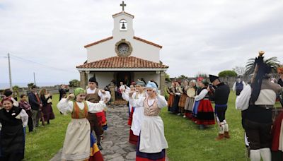 La Providencia pone el broche de oro a sus fiestas con la procesión a la Colina del Cuervo: 'La gente le tiene fervor por la Virgen'
