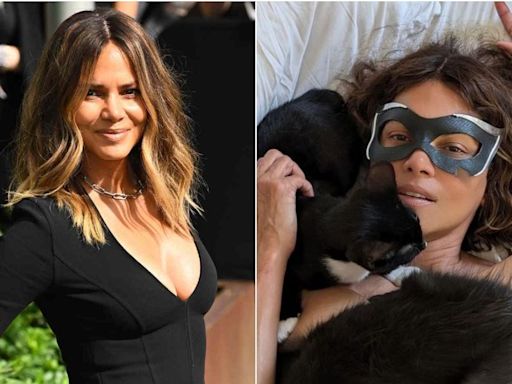 Halle Berry celebró dos décadas de Gatúbela con despampanante desnudo a los 57 años