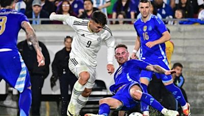 La Selección se despertó en el segundo tiempo