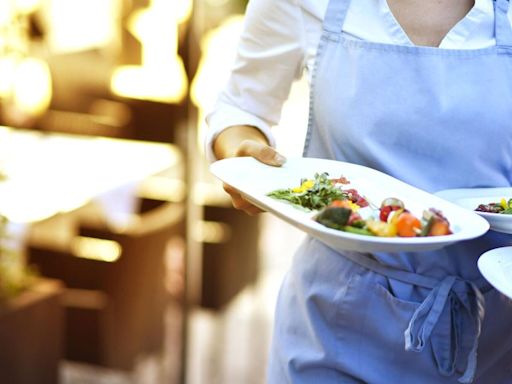 Incierto el aumento en el salario de los meseros y empleados agrícolas