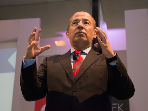 Felipe Calderón: violencia en México es por combatir a delincuentes