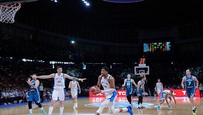 Giannis Antetokounmpo, Greece beat Luka Doncic, Slovenia to advance to Olympic qualifying final