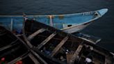 España rescata a 38 migrantes y 2 cadáveres en un barco cerca de Islas Canarias
