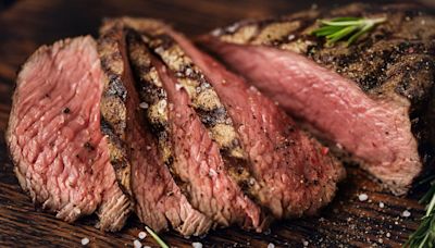 Steak can be cooked to perfection with a 'very hot' surface and other sizzling tips from chefs