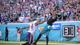 Jags superan a Ravens con conversión, Tucker falla la patada