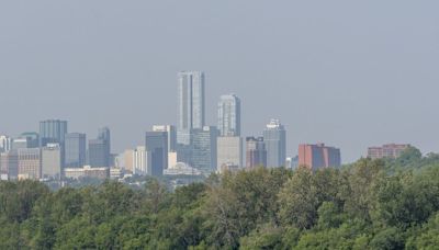 Edmonton weather: High-risk air quality persists, multiple days of rain ahead