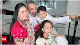 When Sanjay Dutt shared an adorable family picture with his wife Maanayata Dutt and kids during Covid-19 lockdown | Hindi Movie News - Times of India