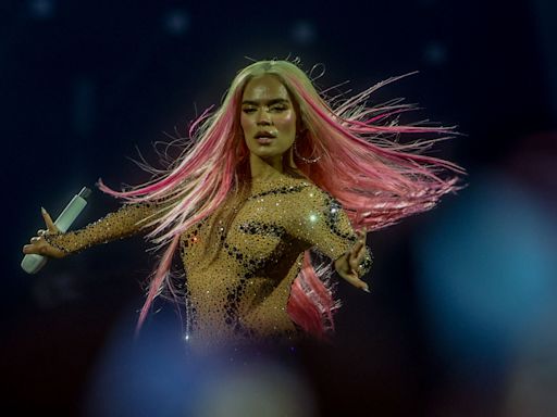 Tres significativos colores de pelo y cinco minutos de llanto: lo que dejó Karol G en su último concierto