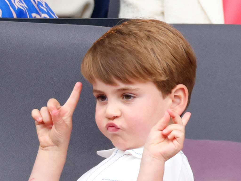 Prince William & Kate Middleton Release Photo of Prince Louis for His Birthday & One Detail Was Definitely Intentional