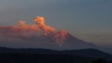 Alertan sobre la caída de ceniza volcánica en varias provincias de Ecuador