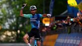 El francés Valentin Paret-Peintre gana una etapa en el Giro un año después que su hermano