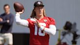 Reportes: Trevor Lawrence firma megacontrato récord por 5 años y $275 millones de dólares con Jaguars - El Diario NY