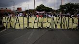 Manifestantes en la Ruta del Sol piden garantías al Gobierno para los líderes sociales