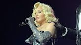 Madonna llora durante su primer concierto en la Ciudad de México - La Opinión