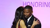 Las lágrimas de Jamie Foxx en su reaparición meses después de su hospitalización: ‘No podía caminar'