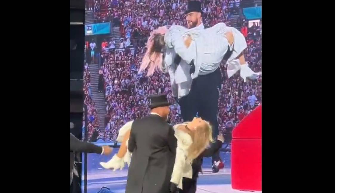 KC Chiefs’ Chris Jones loved seeing Travis Kelce on stage with Taylor Swift