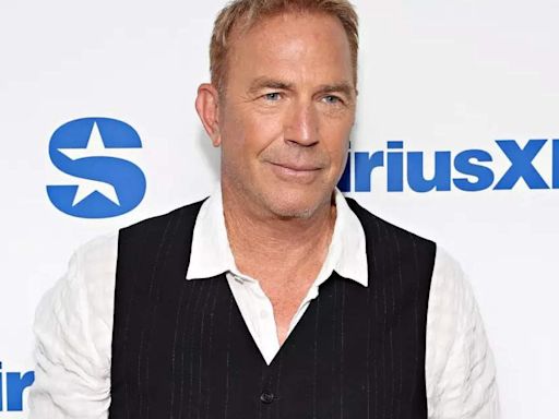 Is Kevin Costner in love with Jewel? This is what actor has said