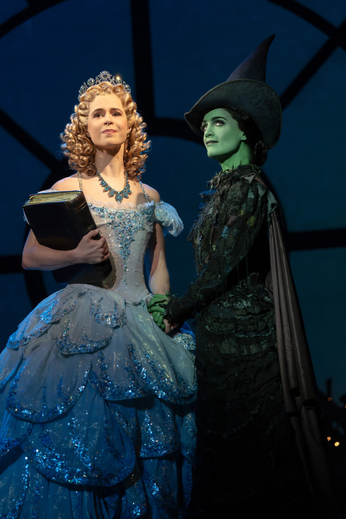 Photos: First Look at the New Cast of the National Tour of WICKED