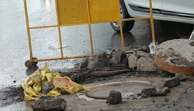 Poor Maintenance of Stormwater Drains Causes Waterlogging Near Warje Bridge