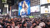 Shakira desata la locura en un concierto gratis en Times Square