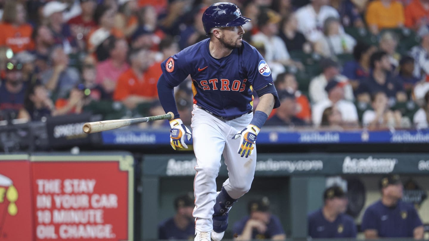 Houston Astros Star Named A Possible Trade Fit For Yankees