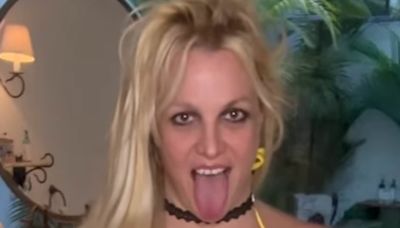 Britney Spears rocks TINY yellow bikini as she vacations in Mexico